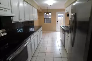 472 N Post Oak Ln, Houston, TX 77024 - Photo 11