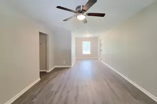 2810 Forest Oaks Blvd, Houston, TX 77017 - Photo 3