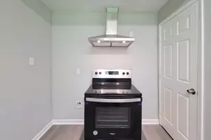 2810 Forest Oaks Blvd, Houston, TX 77017 - Photo 9