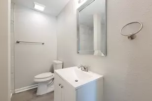 2810 Forest Oaks Blvd, Houston, TX 77017 - Photo 25