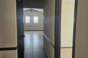 3923 Cedar Gardens Dr, Houston, TX 77082 - Photo 3