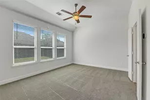 2754 Hidden Hollow Ln, Conroe, TX 77385 - Photo 13