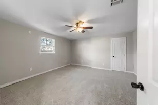 7019 Sur Ct, Houston, TX 77033 - Photo 15