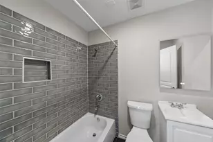 7019 Sur Ct, Houston, TX 77033 - Photo 17