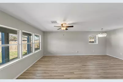 7019 Sur Court, Houston, TX 77033 - Photo 7