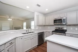 6035 Indian Creek, Missouri City, TX 77459 - Photo 9