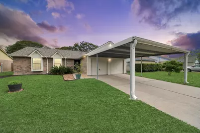 1113 Maple Creek Drive, La Porte, TX 77571 - Photo 3