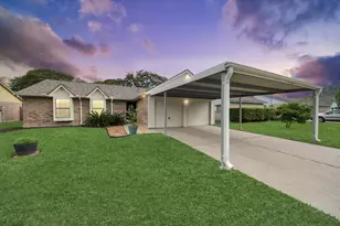 1113 Maple Creek Dr, La Porte, TX 77571 - Photo 3