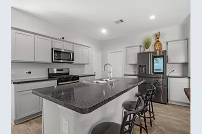 5455 Pinetree Crescent Lane, Spring, TX 77373 - Photo 9