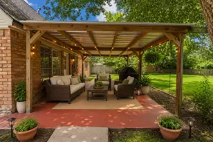 209 Palm Aire Dr, Friendswood, TX 77546 - Photo 23