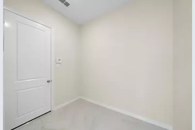 9806 Oakwood Trail, Missouri City, TX 77459 - Photo 15