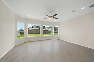 9806 Oakwood Trl, Missouri City, TX 77459 - Photo 11