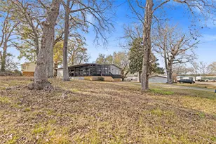 14189 Shadow Bay Dr, Willis, TX 77318 - Photo 5