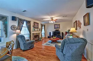 7606 Post Bridge Rd, Spring, TX 77389 - Photo 9