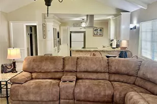 6311 Fairwood Dr, Houston, TX 77088 - Photo 11