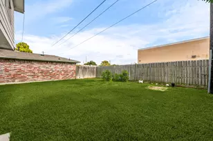 11715 Evesborough Dr, Houston, TX 77099 - Photo 17