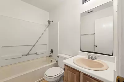 11715 Evesborough Drive, Houston, TX 77099 - Photo 13