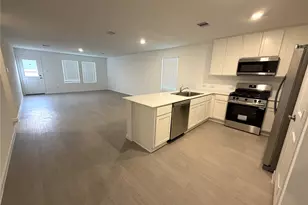 312 Tejas Trl, Waller, TX 77484 - Photo 3