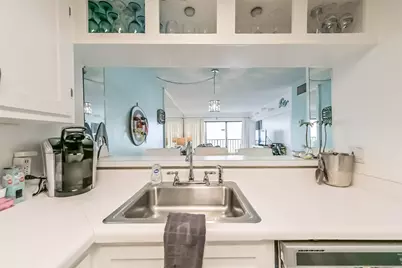 7310 Seawall Boulevard #404, Galveston, TX 77551 - Photo 7
