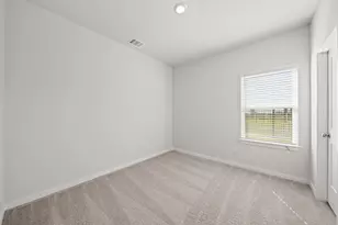 380 Long Br Dr, Dayton, TX 77535 - Photo 17