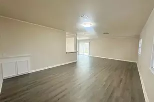 130 Bay Ridge Dr, Baytown, TX 77523 - Photo 5