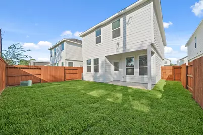 831 Red Oakland Drive, Houston, TX 77090 - Photo 13