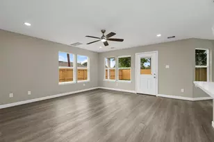 7937 Fields St, Houston, TX 77028 - Photo 9