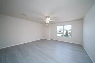 12934 Kingston Point Ln, Houston, TX 77047 - Photo 13