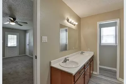 4504 Avenue L #2, Santa Fe, TX 77510 - Photo 23