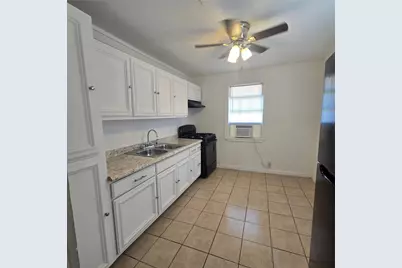 8331 Garland Street, Houston, TX 77017 - Photo 9