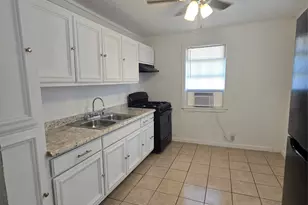 8331 Garland St, Houston, TX 77017 - Photo 9
