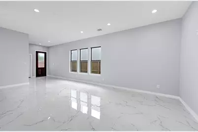 90 Burres Street #B, Houston, TX 77022 - Photo 13