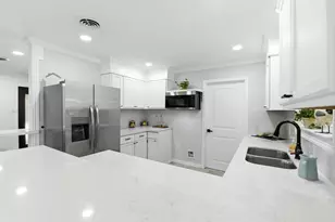 5714 Nina Lee Ln, Houston, TX 77092 - Photo 17