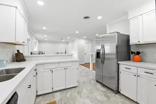 5714 Nina Lee Ln, Houston, TX 77092 - Photo 15