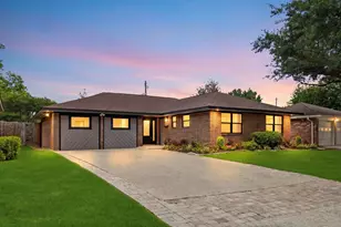 5714 Nina Lee Ln, Houston, TX 77092 - Photo 3