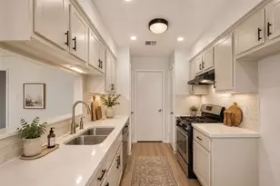 807 Kirkwood Dr, Stafford, TX 77477 - Photo 5