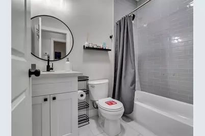 819 E 40th Street #A/B, Houston, TX 77022 - Photo 15