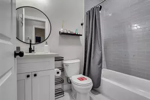 819 E 40th St, Houston, TX 77022 - Photo 15