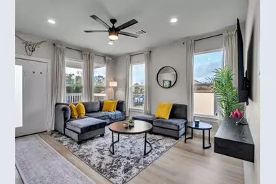 819 E 40th Street #A/B, Houston, TX 77022 - Photo 3