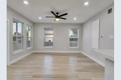 819 E 40th Street #A/B, Houston, TX 77022 - Photo 23