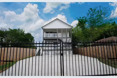 819 E 40th Street #A/B, Houston, TX 77022 - Photo 35