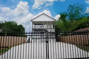 819 E 40th St, Houston, TX 77022 - Photo 35