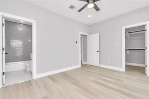 819 E 40th St, Houston, TX 77022 - Photo 27