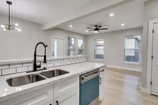 819 E 40th St, Houston, TX 77022 - Photo 19