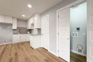 7812 Appleton St, Houston, TX 77022 - Photo 9
