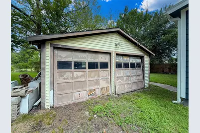 7812 Appleton Street, Houston, TX 77022 - Photo 23
