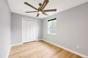7812 Appleton St, Houston, TX 77022 - Photo 19