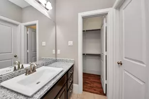 1617 W 23rd St, Houston, TX 77008 - Photo 7