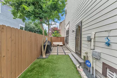 1604 W 24th Street, Houston, TX 77008 - Photo 3