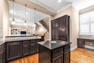 1604 W 24th St, Houston, TX 77008 - Photo 27